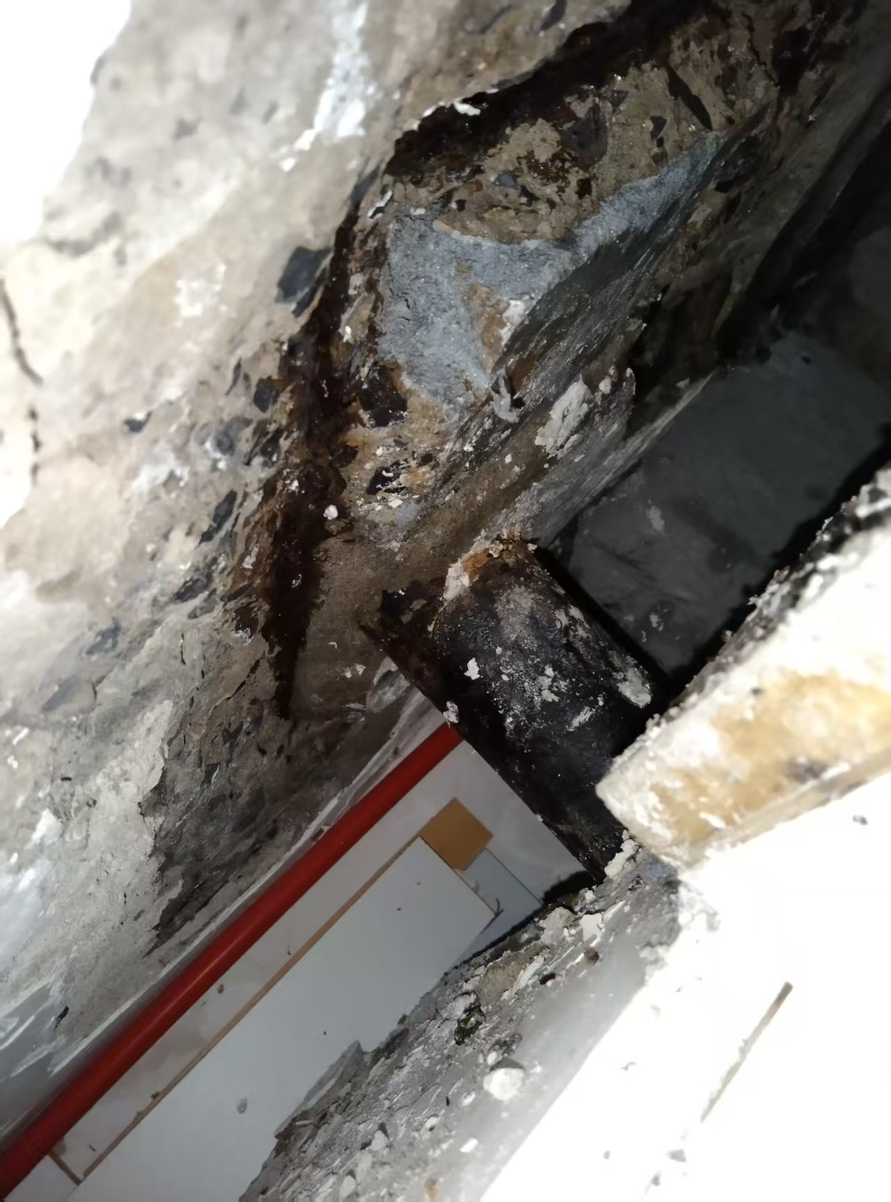 老旧住宅漏水反复 雨尊防水一次性根治——专业技术破解多年困扰